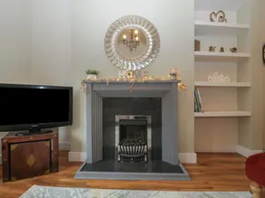 Lush House - Image 2
