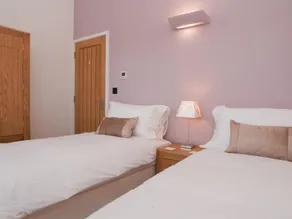 Quay Lodge - Image 5