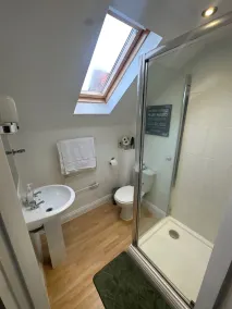Welbury Studio Sleeps 2 Pet Friendly & Parking - Image 4