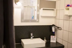 Wheat room - modern furnished apartment near Thomann music store - Image 3