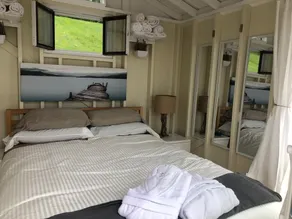 Glamping at the Cabana! - Image 3
