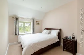 MOUNT VIEW, family friendly, with a garden in Broadway - Image 4