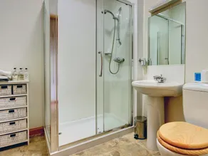2 chambres à coucher à Ratho, near Edinburgh - Image 3
