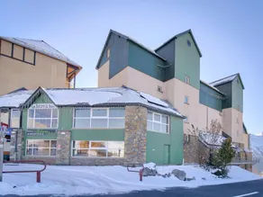 Wifi, sauna, jacuzzi, hammam, balcony, parking, tv, ski locker, 28m², Peyragudes - Image 3