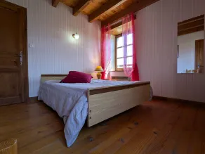 Charming Stone Cottage with Terrace in Scenic Village, Near Langeac - Image 3