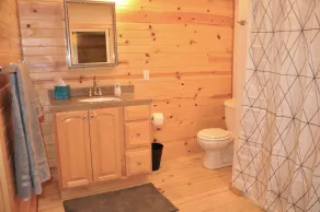 Spacious Studio on Monocacy River, Sleeps 4, Full Bath, Kitchenette. - Image 3