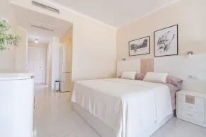 Luxury first line apartment in El Beril Playa del Duque PD1 - Image 5