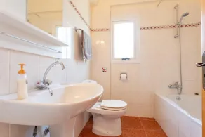 Villa Chrystalla - Image 4