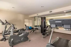 Completely Remodel Condo, Sleep Number I-8 bed with adjustable firmness. - Image 3
