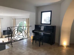 Luxuriöse Villa im Herzen eines hundertjährigen Olivenhains. Sehr selten! - Image 2