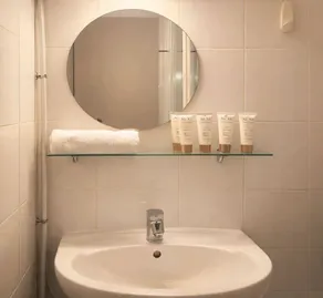 Family-Friendly Apartment Near Montparnasse - Image 3