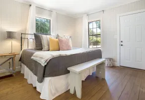 Absolument charmant 2 soeurs, maison historique en ville pour 8 personnes avec bain à remous privé !! - Image 4