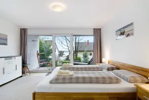 Apartment 'Fewo Gartenterrasse' with Private Terrace, Garden, and Wi-Fi - Image 5