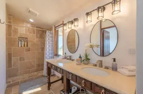 Hilltop Villa with Panoramic Views of Carmel Valley, 30 days  - Image 2