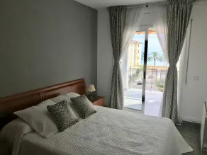 Schönes 3-Zimmer-Haus mit Pool und Blick 50 m vom Strand am Meer - Image 5