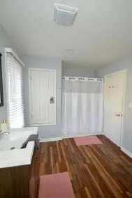 Broadway Cottage - Convenient Location! - Image 5