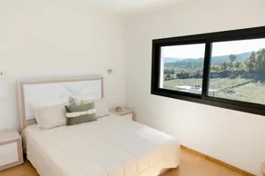 Duke T8 Blueberry House - Image 4