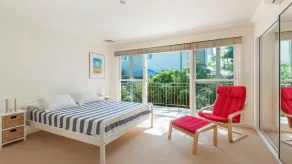 NABILLA by Palm Beach Holiday Rentals. - Image 4