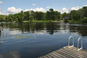 Boater och fiskeparadis vid floden Trent-Severn precis upp från Sparrow Lake - Image 2