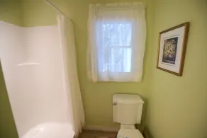 Pet-Friendly Frye Island Waterfront Cottage – Sunrise Views & Sandy Beach - Image 2