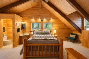 Chipmunk Lodge by NW Comfy Cabins - Image 5