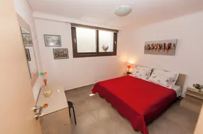 NN’s Elegant & Cozy House, near the Beach & Athens Airport - Image 5