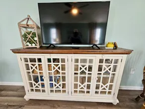 King Bed & RECLINER! Sleeps 8, Close to Moody AFB/Freedom Park & Pet Friendly! - Image 2