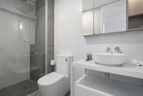 Bright Studio Stay in North Fremantle with Views - Image 2