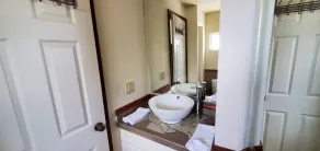 Ocean view apartment with rooftop - Image 5