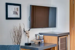 A Peaceful Mountain Retreat in one of Banff's Most Elegant Homes - Image 3