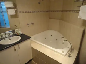 Victoria Lodge Motor Inn & Apartments - Image 4