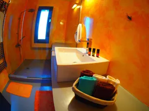 Relax at RED GREY SEAVIEW VILLA, with Private Pool, Schinias, Marathon, Attiki - Image 2