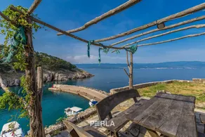 Holiday house BELLA MARE with stunning sea view 50m from the beach in Vrbnik on Krk island - Image 2