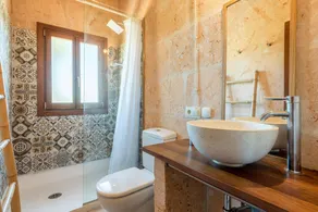 Country House with Pool, a/a, Large Garden, Terraces & Wi-Fi; Parking Available, Pets Allowed - Image 2