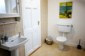 Traditional Connemara Retreat | 5 Mins to Aran Ferry - Image 2