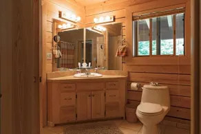 Montana Mountain Log-Lodge with lake views, lake access & mountain views - Image 2