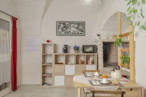 1 Bedroom Bed & breakfast in Terlizzi - Image 3