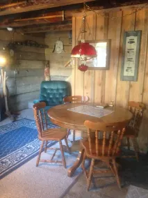 Jack London’s Cabin Genuine Alaskan Log Cabin built by owners! Self-check in - Image 5