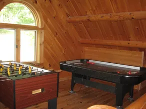 Secluded lodge on top of a mountain / 235 acres / 9 hole golf course / Sleeps 60 - Image 4