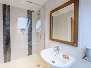 Luxury modern  house on the edge of the Village, close to Beach and Golf-course. - Image 5