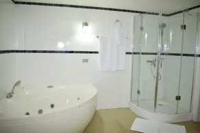Constellation Hotel - Image 2