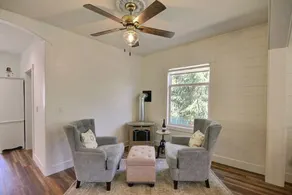 An authentic downtown Roslyn home! Walk everywhere, pets welcome! - Image 3