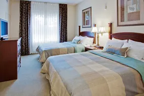 1 Bedroom | Outdoor Pool + Free WiFi - Image 3