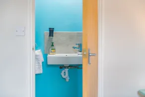 Modern holiday home in Walmer, Deal with parking - Image 5