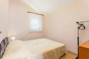 2-Zimmer-Ferienwohnung mit Terrasse und Meerblick Slatine (Ciovo) (A-11126-a) - Image 4