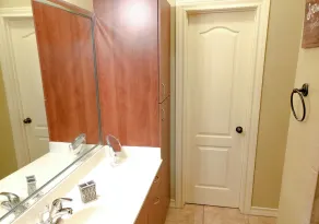 Town home in a gated community!!Spacious 1100sqft - Image 5