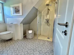 Maravillosa casa vacacional apropiada para familias con jardín, barbacoa y terraza | Perfecta para el trabajo en remoto - Image 4