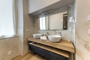 Luxury Suite vicino Trastevere GH Villa Poerio - Image 3