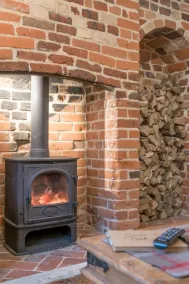 Charming Georgian flint cottage - Image 5