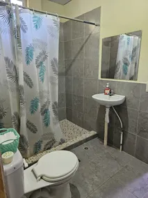 Honey Beach House - Image 2